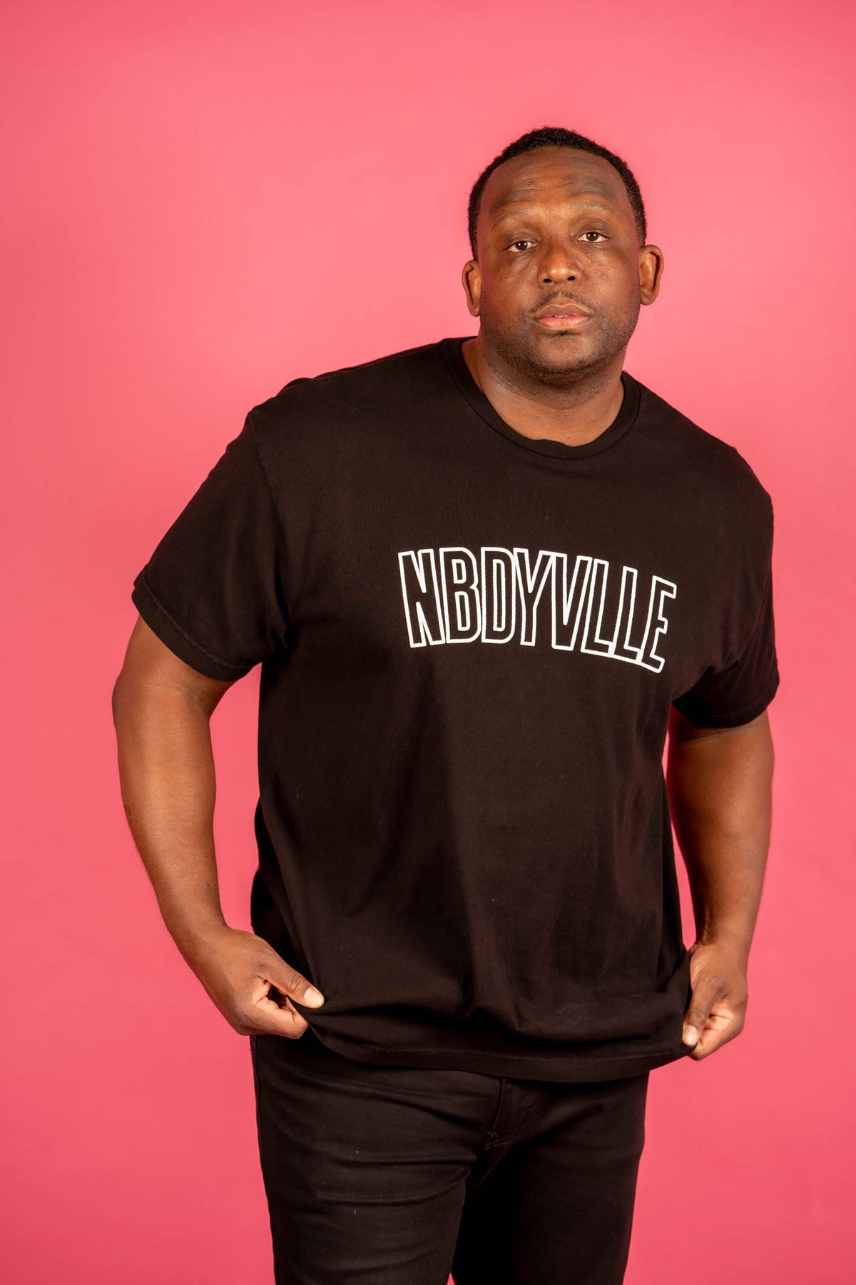 the BODY TEE in BLK